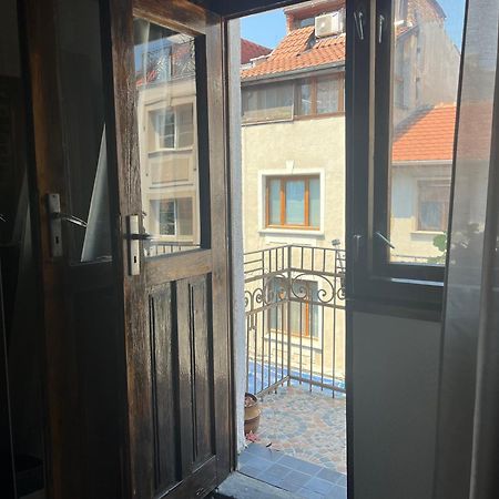 Vel House Vandrehjem Plovdiv Eksteriør billede