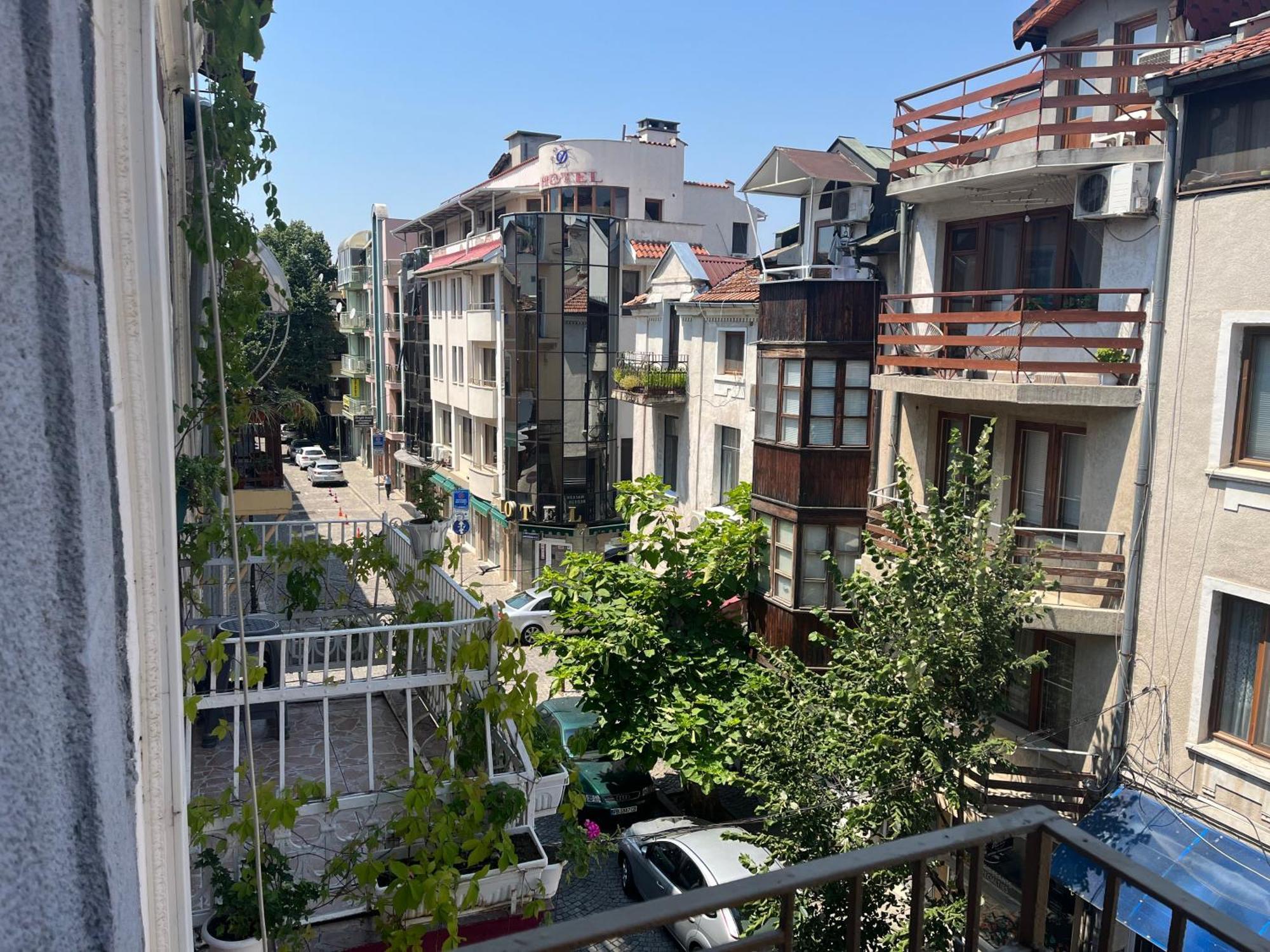 Vel House Vandrehjem Plovdiv Eksteriør billede