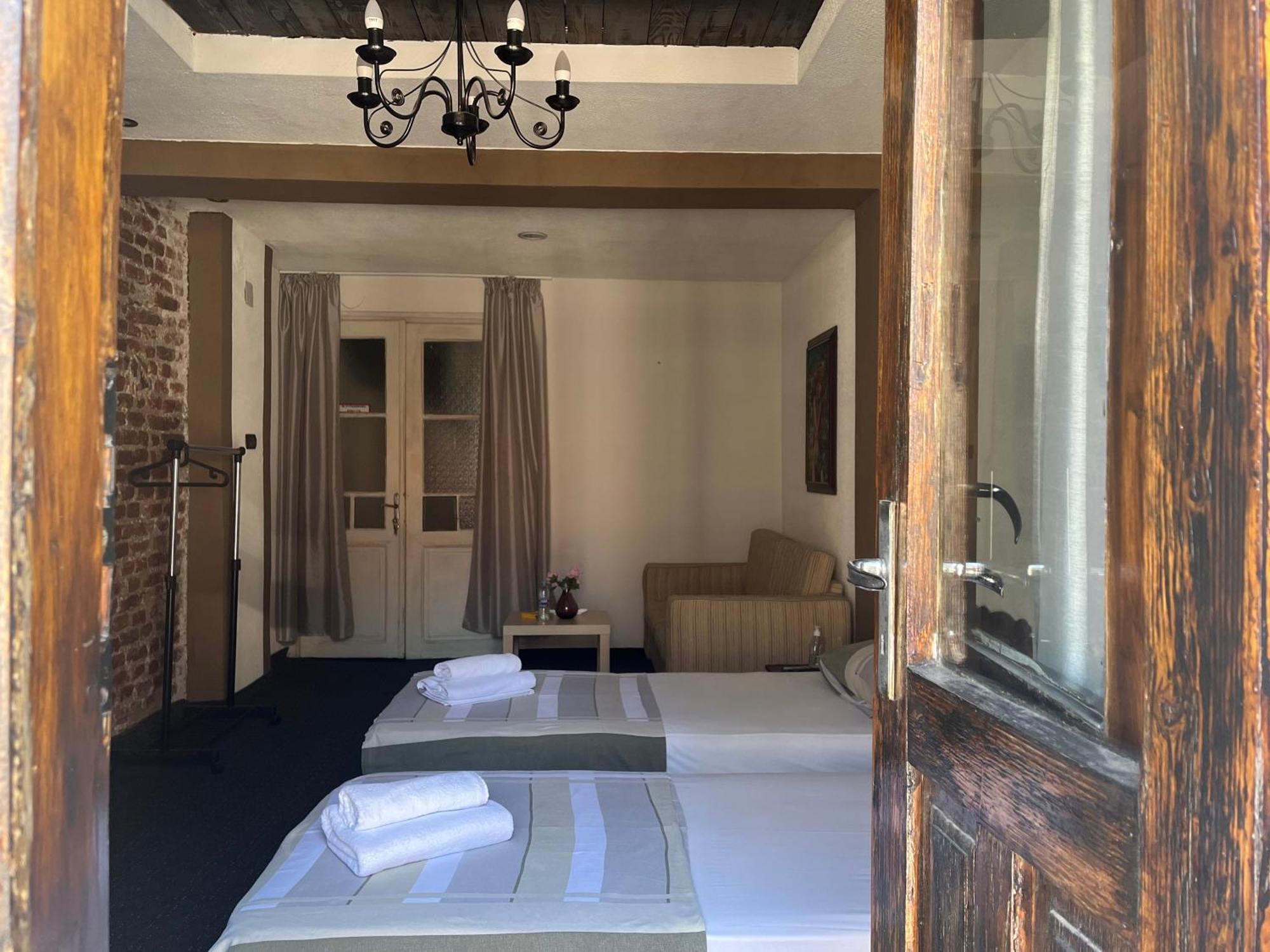 Vel House Vandrehjem Plovdiv Eksteriør billede